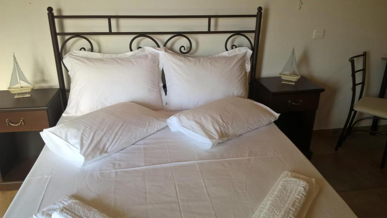 Argento Apartment กิโมลอส ภายนอก รูปภาพ